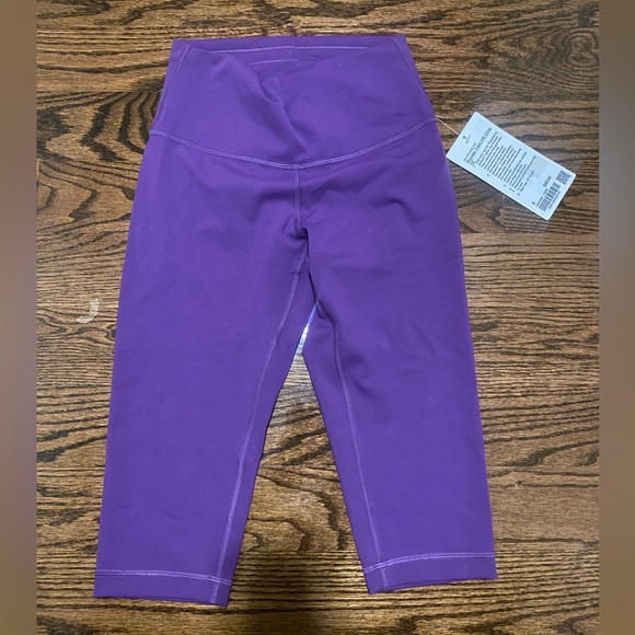 lululemon athletica Pants - Purple cropped Leggings